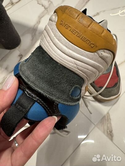 Кроссовки женские