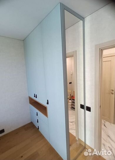 Шкаф распашной на заказ