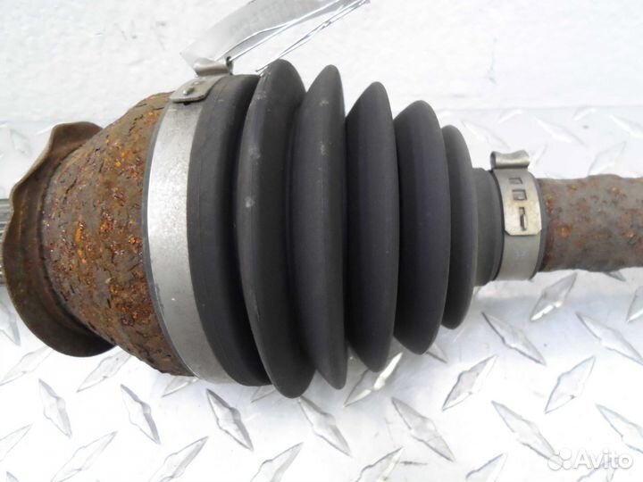 Полуось задняя правая Infiniti Q50 V37