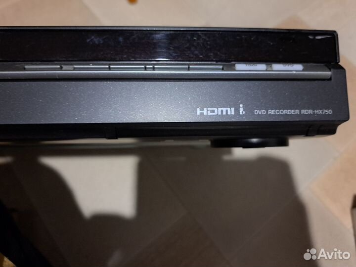DVD recorder Sony RDR-HX750