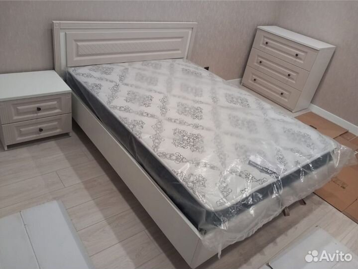 Матрас новый двуспальный