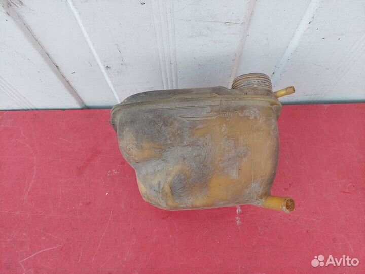 Бачок расширительный Volkswagen Golf 2