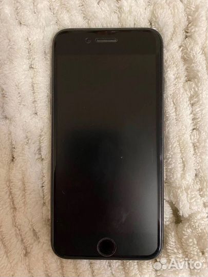 iPhone 8, 64 ГБ