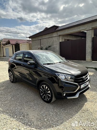 LADA XRAY Cross 1.8 МТ, 2021, 28 850 км