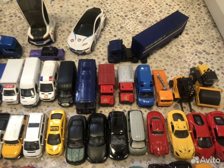 Машинки металлические