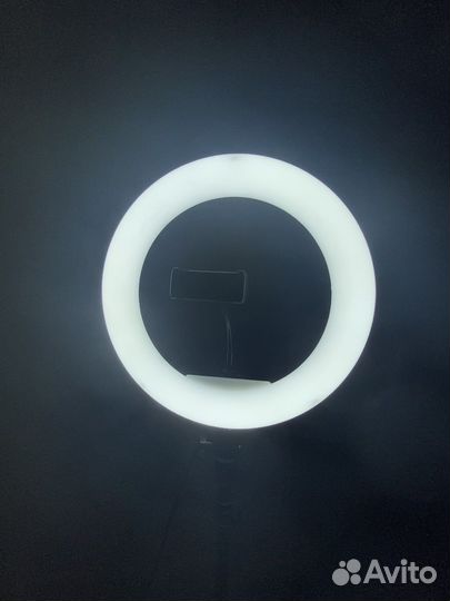 Кольцевая лампа со штативом