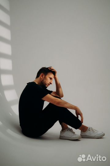 Гитарист-певец на мероприятие (Поп, рок, RUS/ENG)