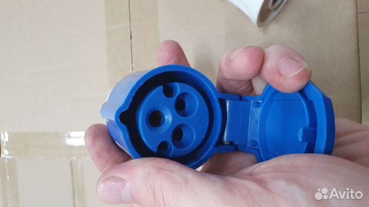 Вилка берегового питания