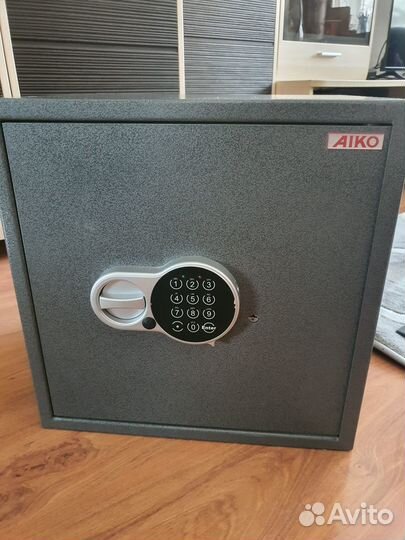 Сейф aiko