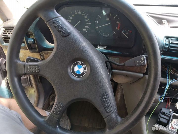 Руль BMW E32
