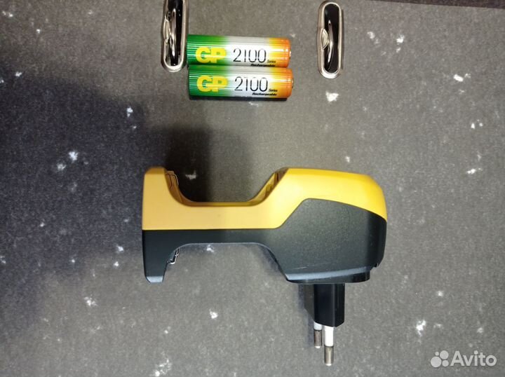 Зарядка для аккумуляторных батареек