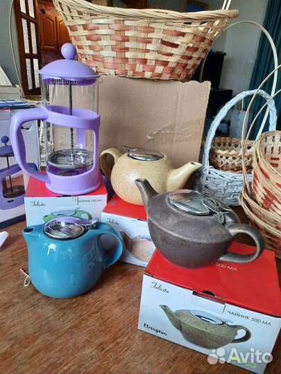 Кружки и чайники подарочные