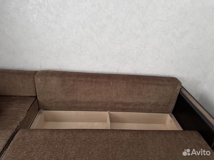 Угловой диван, в отличном состоянии