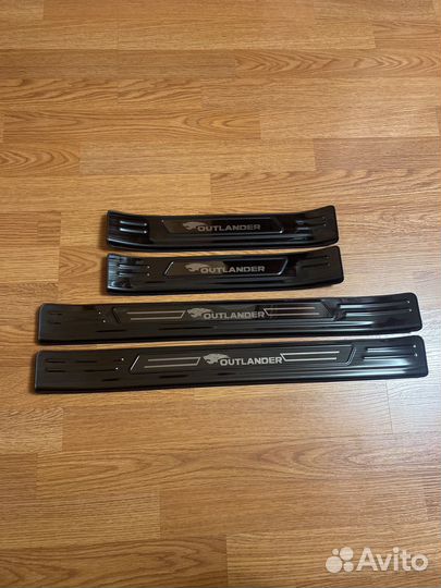 Накладки на пороги mitsubishi outlander 3