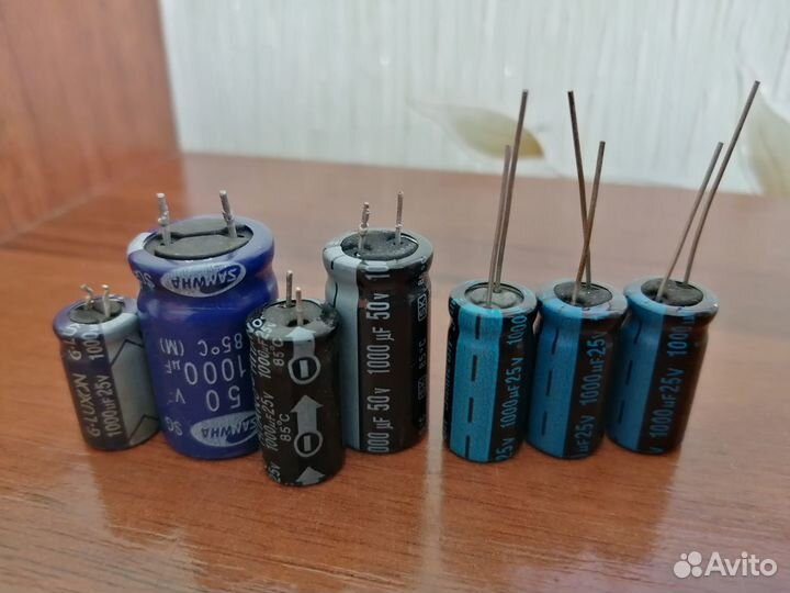 Радиодетали конденсаторы электролитические