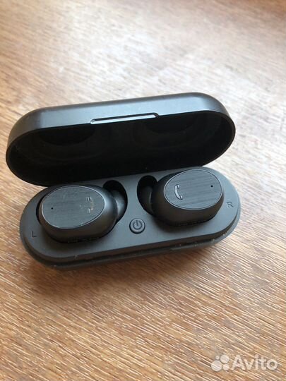 Беспроводные наушники elari