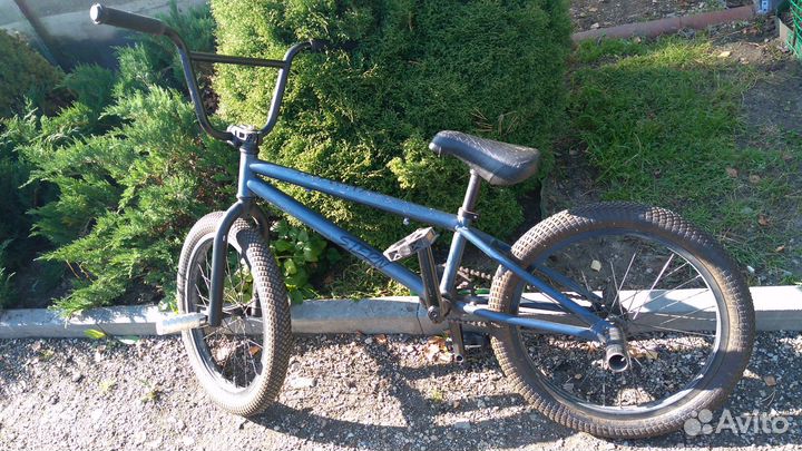 Трюковой велосипед BMX