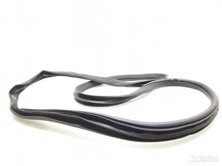 Уплотнитель двери передний левый Land Rover