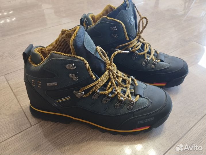 Горные треккинговые ботинки (новые, серия PRO) 43р