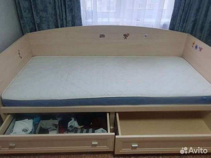 Детская кровать от 3 лет с матрасом бу