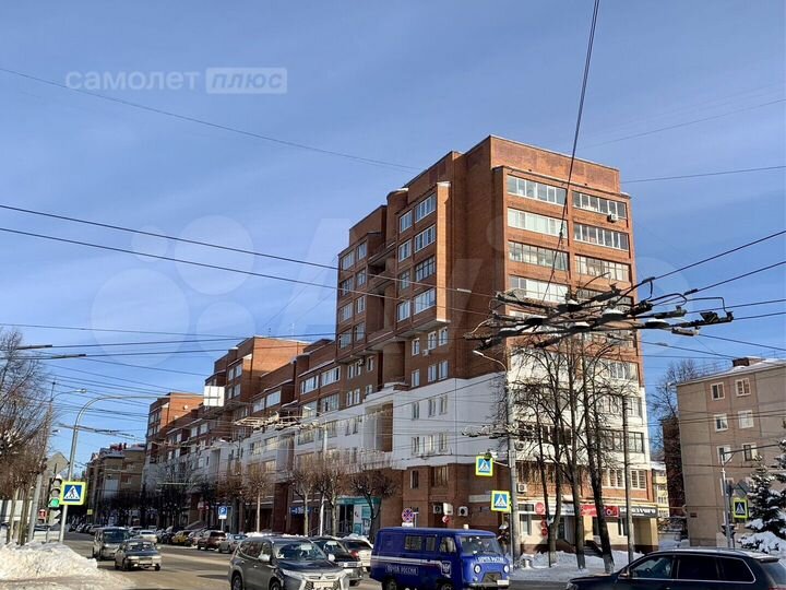 2-к. квартира, 65 м², 3/6 эт.