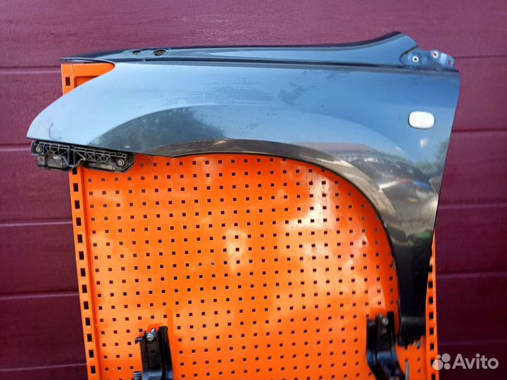 Крыло Лексус рх 2