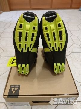 Продаю лыжные ботинки Fischer RC3 Skate
