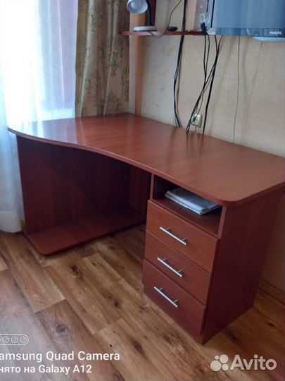 Стол письменный