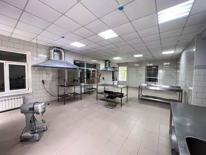 Свободного назначения, 302 м²