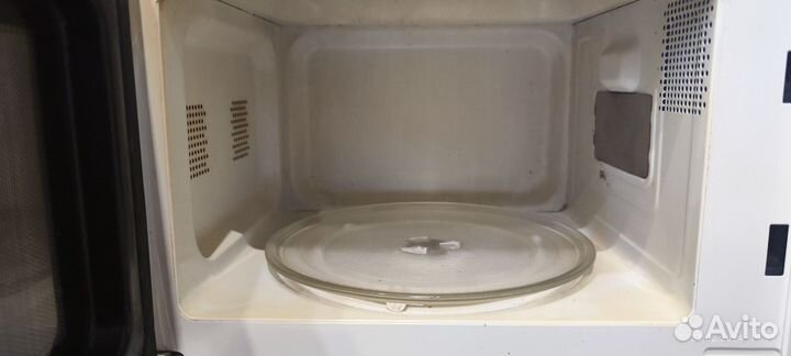 Микроволновая печь Tesler