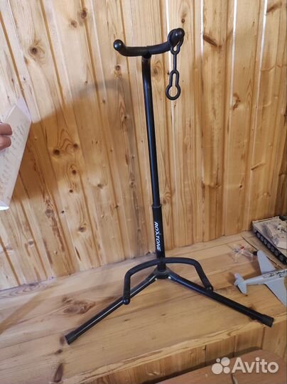 Стойка для гитары