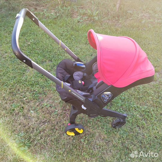 Автолюлька Doona с базой isofix