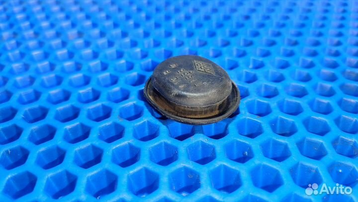 Заглушка кузова Renault Logan 1