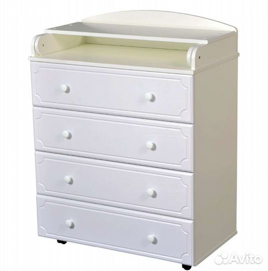 Комод с пеленальным столом на колесах