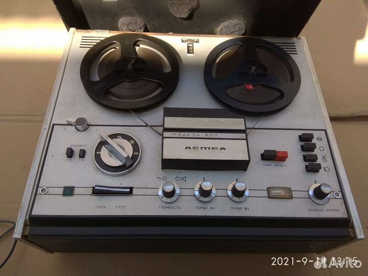 Катушечный магнитофон астра
