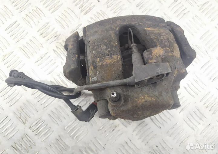 Суппорт передний левый Mercedes-Benz CLK-Class