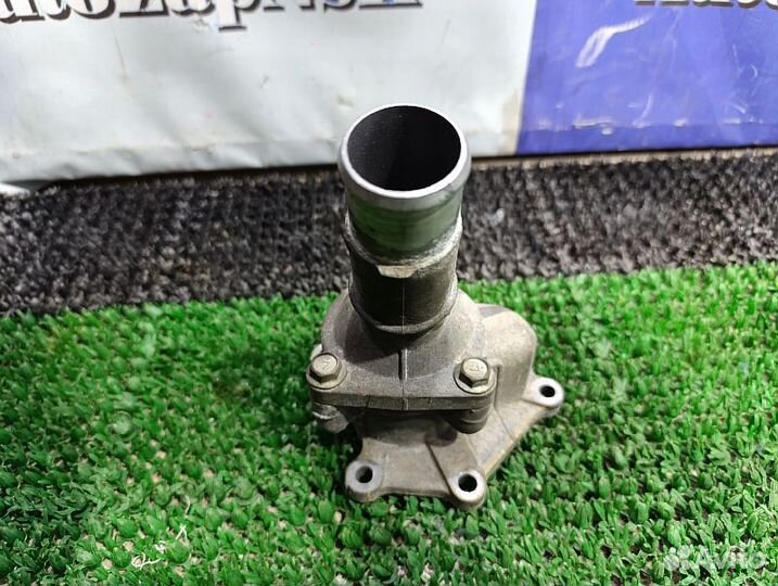 Корпус термостата Nissan Pathfinder