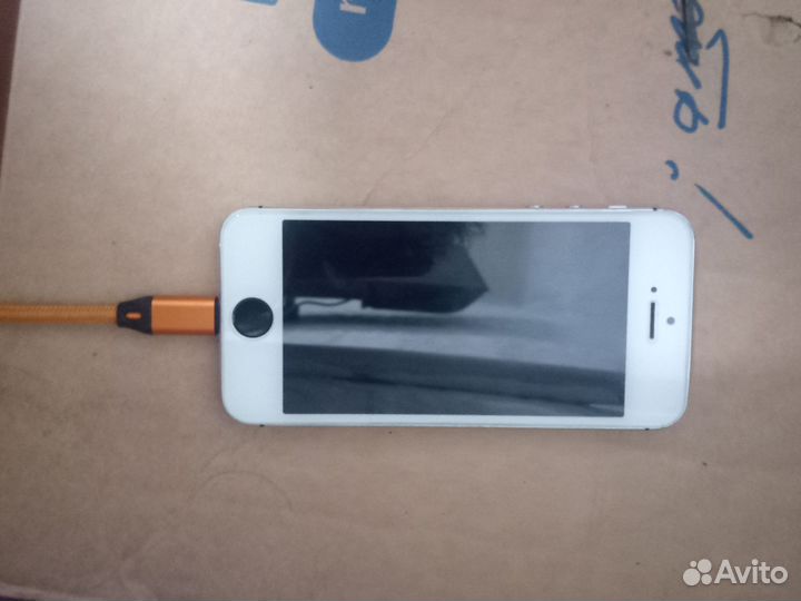 iPhone 5S, 16 ГБ