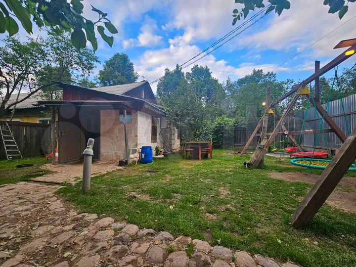 Дом 143,2 м² на участке 3 сот.