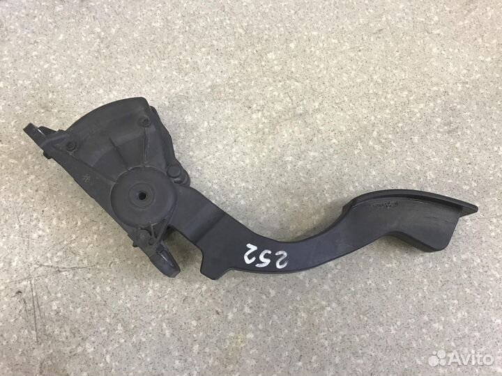 Педаль газа Ford Focus II 2008-2011