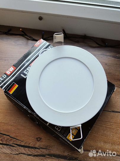 Светильник потолочный встраиваемый