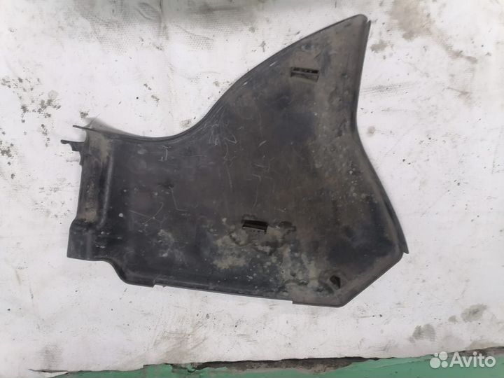 Крышка корпуса воздушного фильтра Passat B5