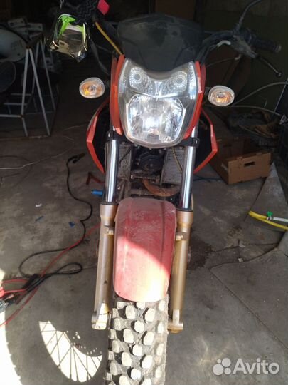 Продам мотоцикл рейсер 200 лт