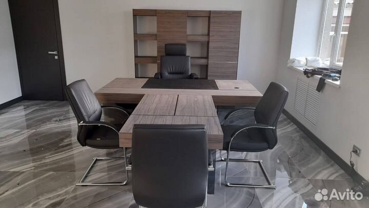 Стол руководителя