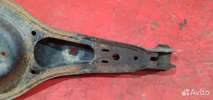 Форд фокус 3 рычаг задний нижний 17 г.в