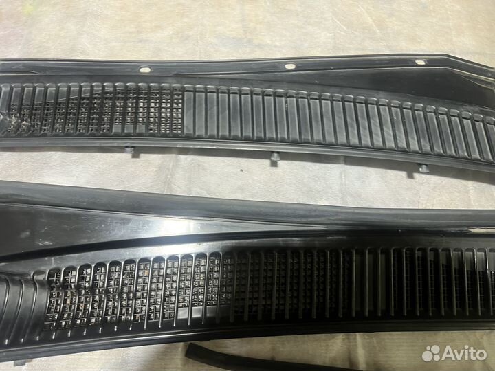 Жабо накладка Land Cruiser 100 \ lx470