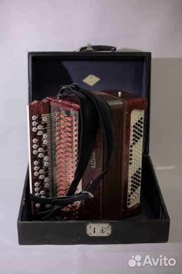 Продаю баян 