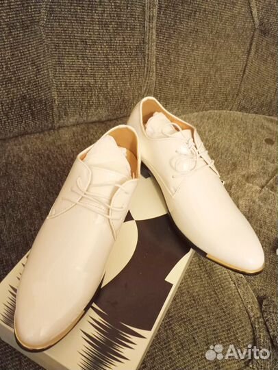 Продаю новые туфли 42размер