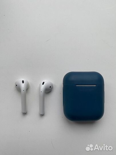 Беспроводные наушники apple airpods 1