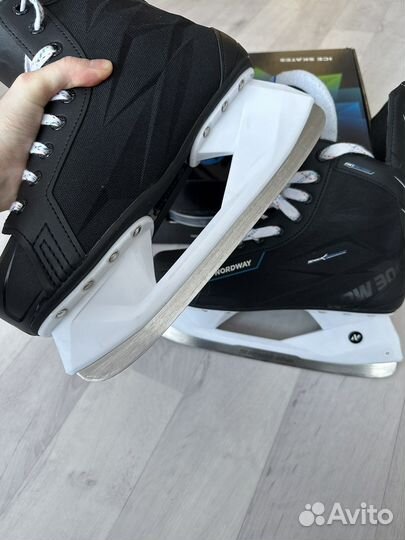 Коньки мужские хоккейные 41